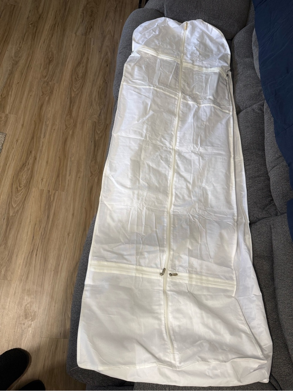 White Full-Length Garment Bag with Double Zipper